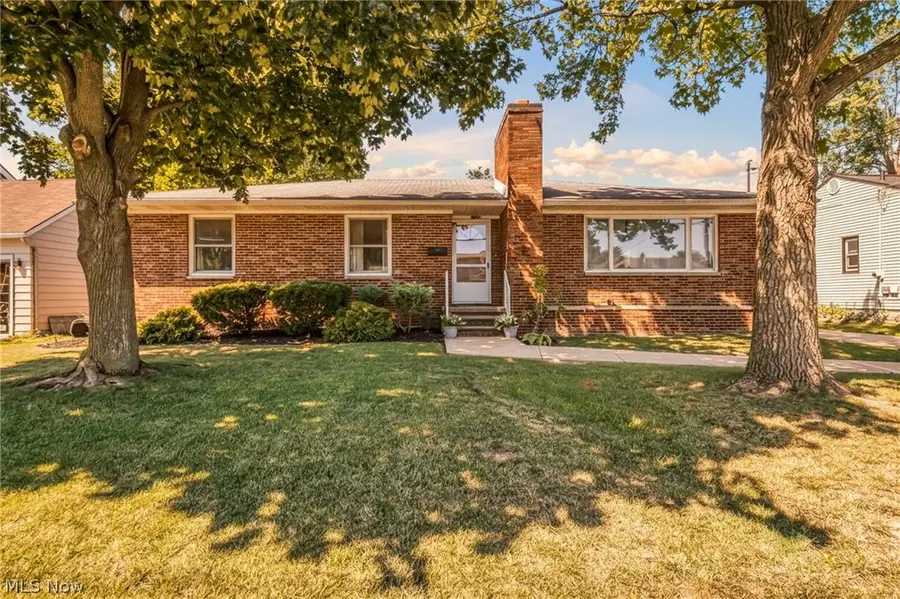 1332 W 38th Street, Lorain, OH 44053 - #3