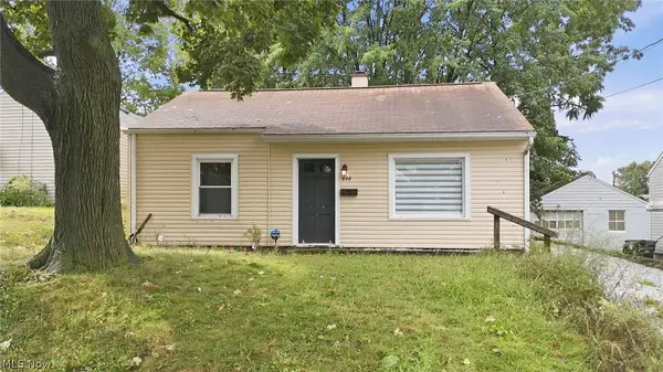 898 Reed Avenue, Akron, OH 44306