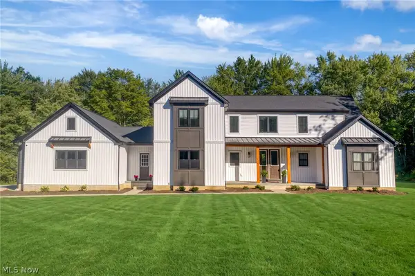 38884 Flanders Drive, Solon, OH 44139