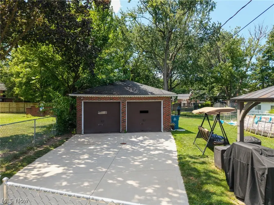 6156 Edgebrook Boulevard, Parma Heights, OH 44130 - #3