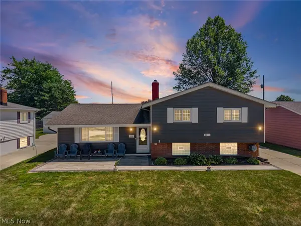 1253 Golden Gate Boulevard, Mayfield Heights, OH 44124