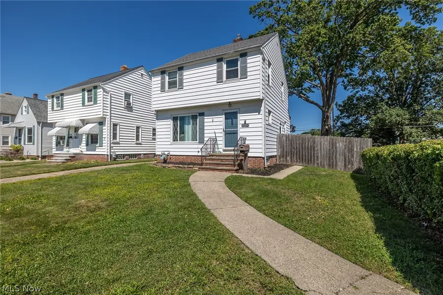 4402 Pershing Avenue, Parma, OH 44134 - #2