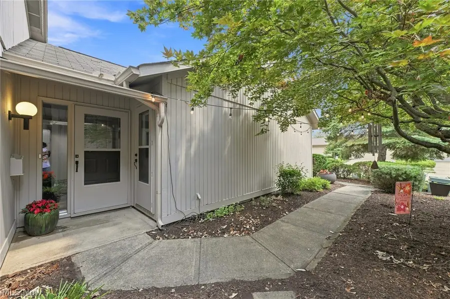 12380 Kronos Court, Strongsville, OH 44149 - #2