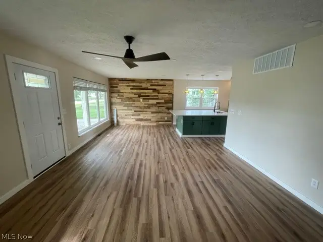 470 Chestnut Drive, Berea, OH 44017 - #3