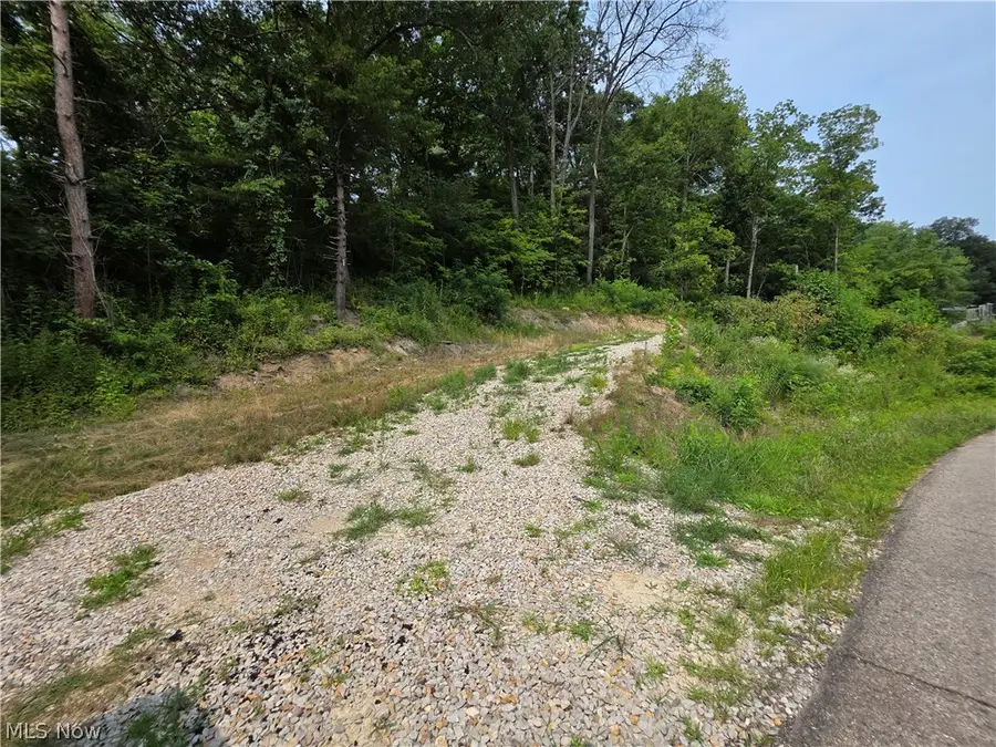 1605 Gilbert Road, Zanesville, OH 43701 - #2