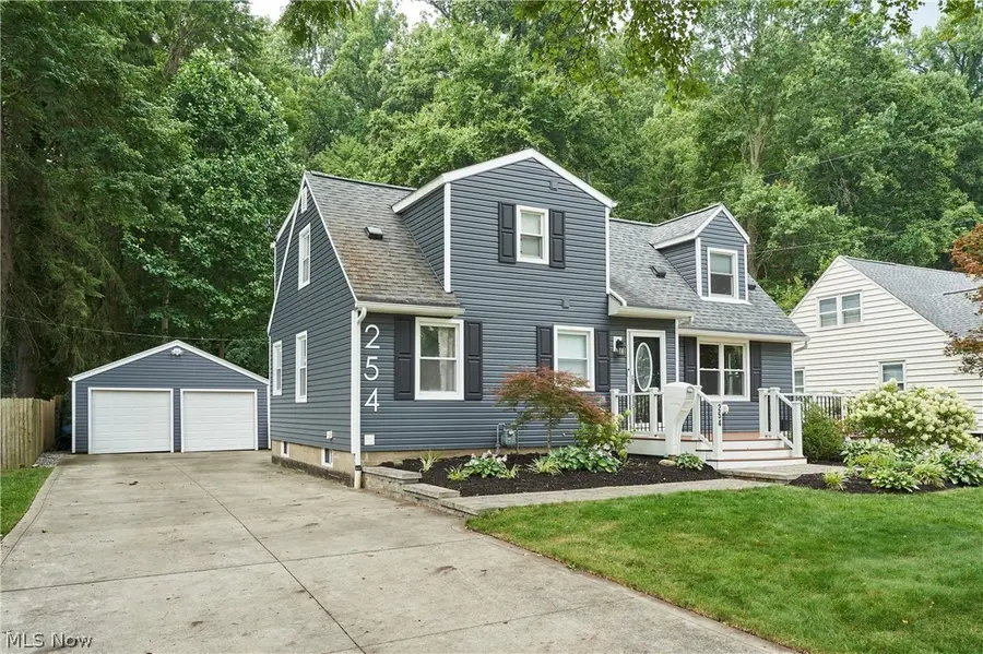 254 Lownsdale Avenue, Akron, OH 44313 - #2