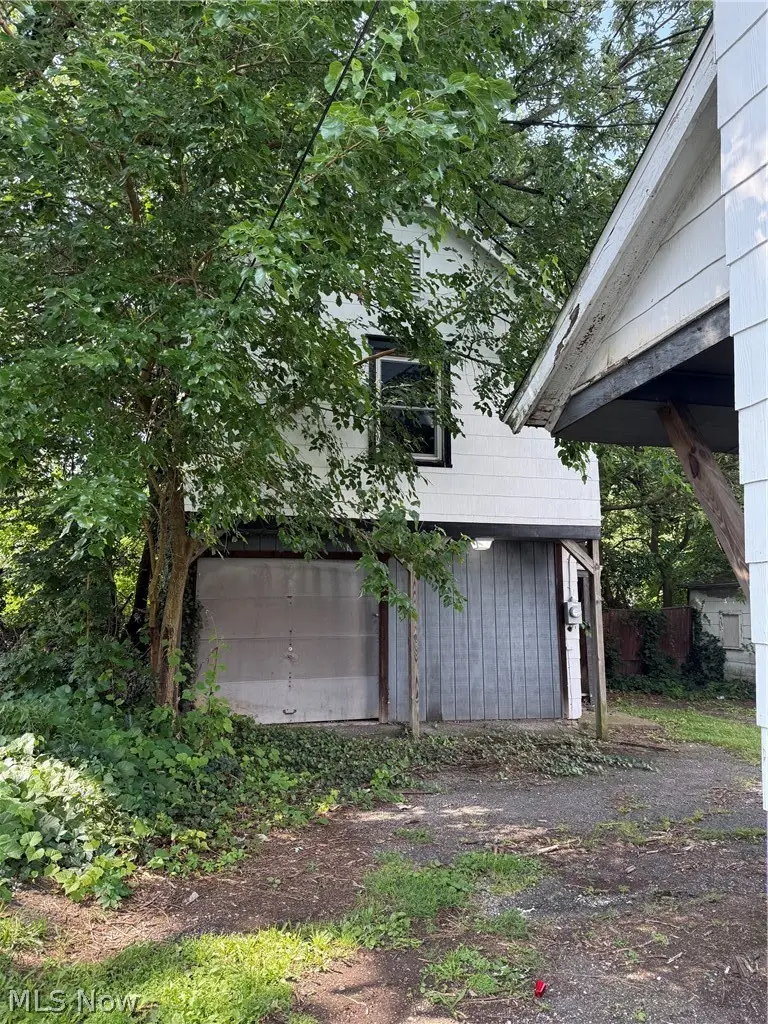 338 E Thornton Street, Akron, OH 44311 - #2