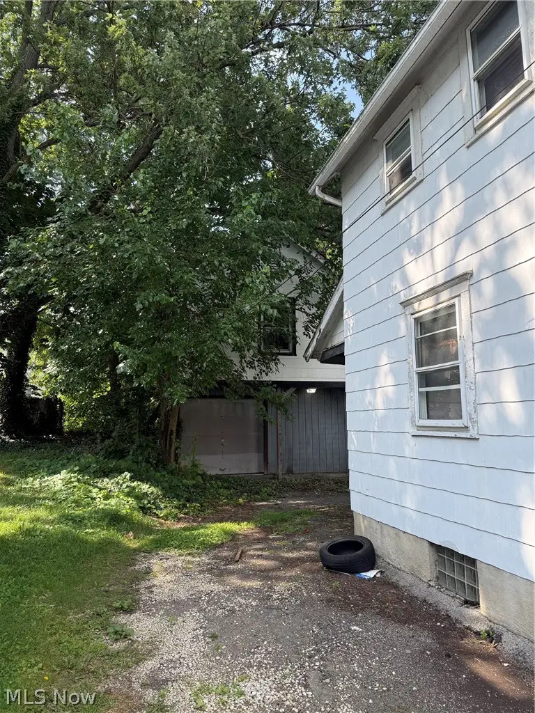 338 E Thornton Street, Akron, OH 44311 - #3