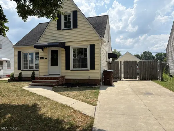 3007 Ingleside Drive, Parma, OH 44134