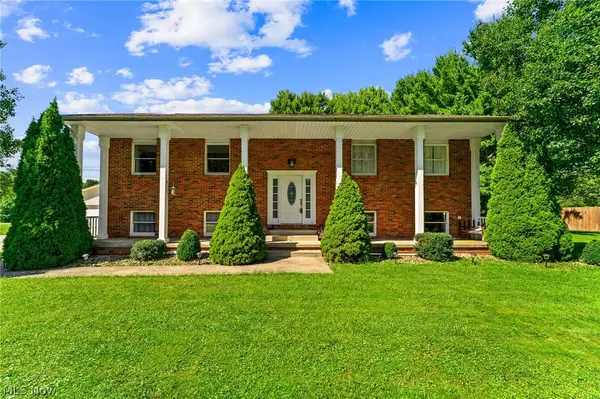 3755 Lyntz Townline Sw Road, Lordstown, OH 44481