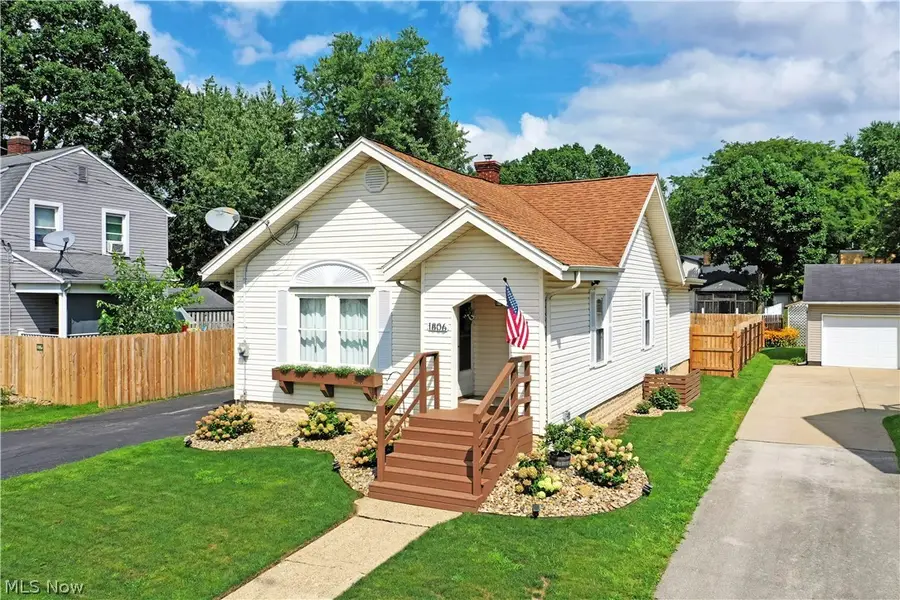 1806 Sheridan Ne Avenue, Warren, OH 44483 - #2