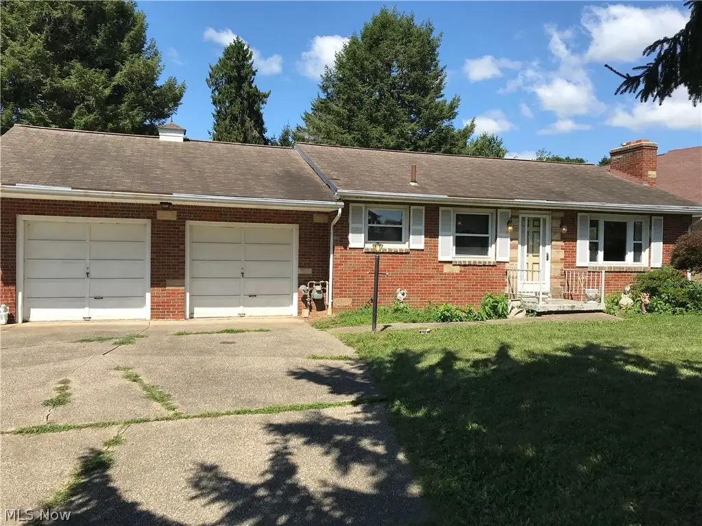 2810 Canton Road, Uniontown, OH 44685 - #1