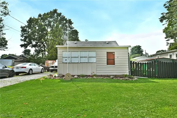 42 Dangel Avenue, Akron, OH 44312