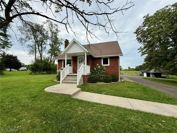2476 Ravenna Ne Avenue, East Canton, OH 44730