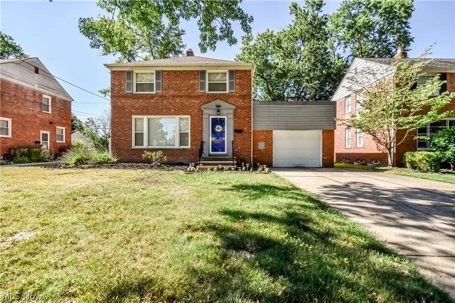 5284 Haverford Drive, Lyndhurst, OH 44124 - #2