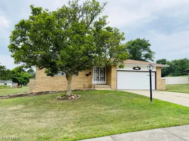 7586 S Tamarack Drive, Parma, OH 44134 - #2