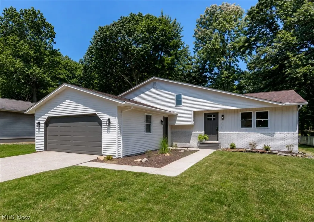 3931 Canterbury Drive, Brunswick, OH 44212 - #1