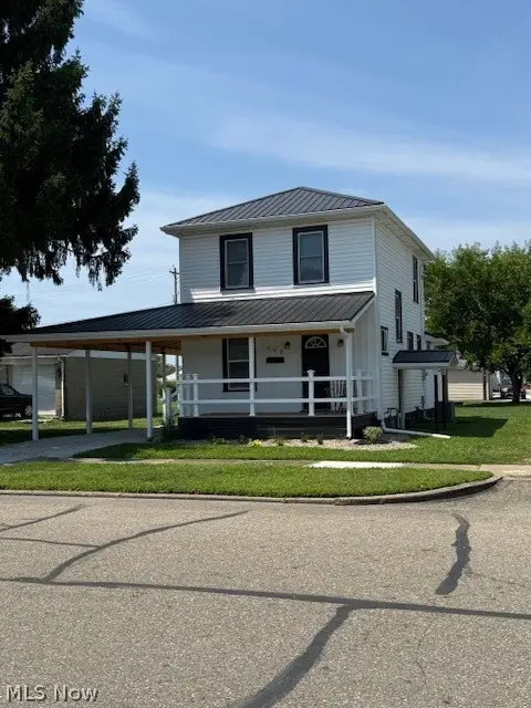 562 Heller Drive, Newcomerstown, OH 43832