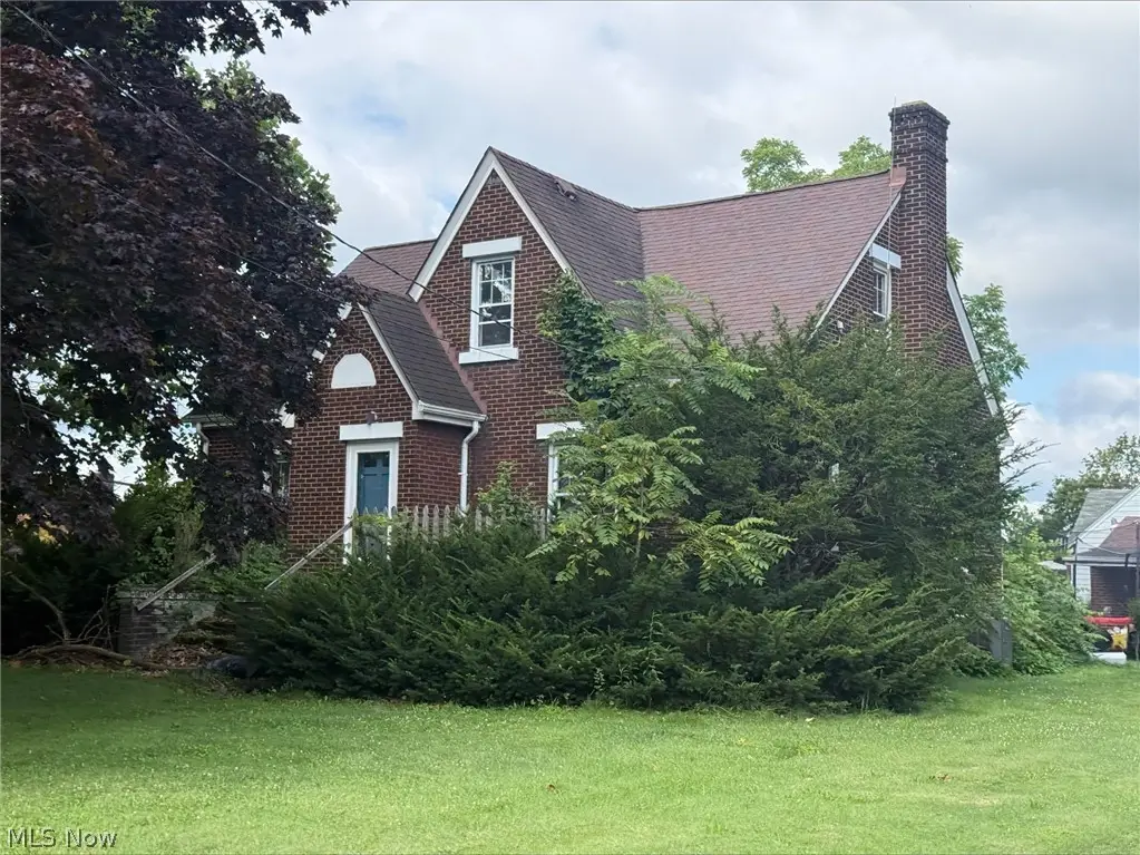 800 Tenney Avenue, Campbell, OH 44405 - #1