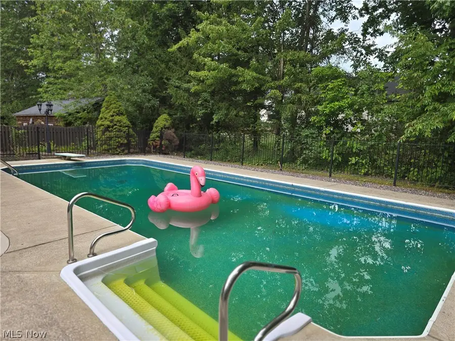 2867 Mapleview Lane, Avon, OH 44011 - #2