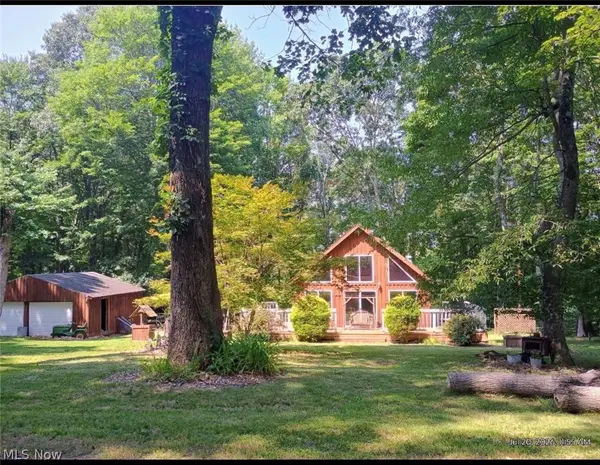 86195 Sandhill Road, Hopedale, OH 43976