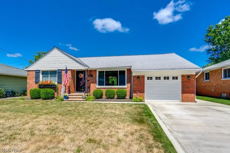 22214 Sandy Lane, Fairview Park, OH 44126 - #3