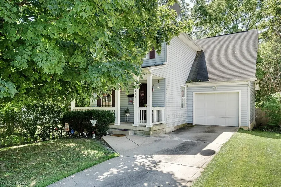 1724 Overland Avenue, Youngstown, OH 44511 - #2
