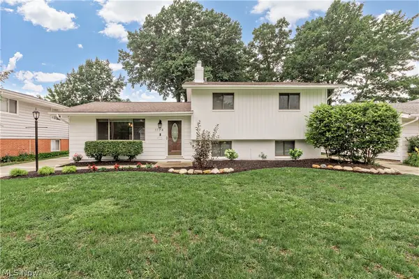 1174 Giesse Drive, Mayfield Heights, OH 44124
