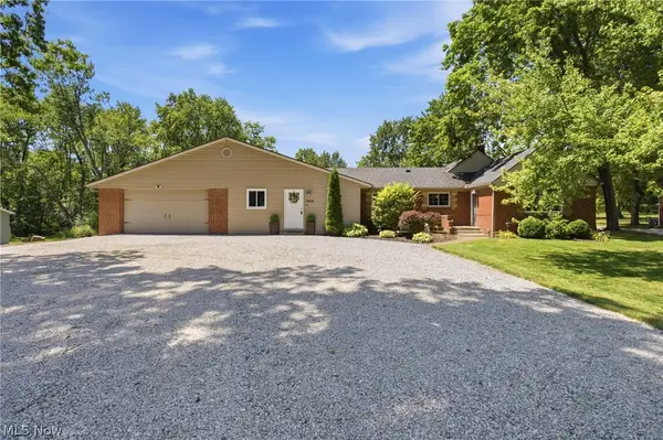 1846 Edwards Drive, Akron, OH 44306