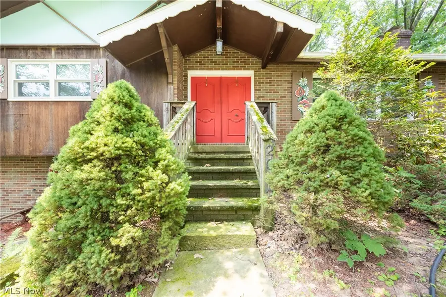 2912 Edelweiss Nw Drive, Sugarcreek, OH 44681 - #2