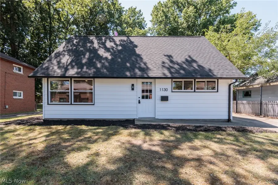 1130 Saxe Avenue, Cuyahoga Falls, OH 44221 - #3