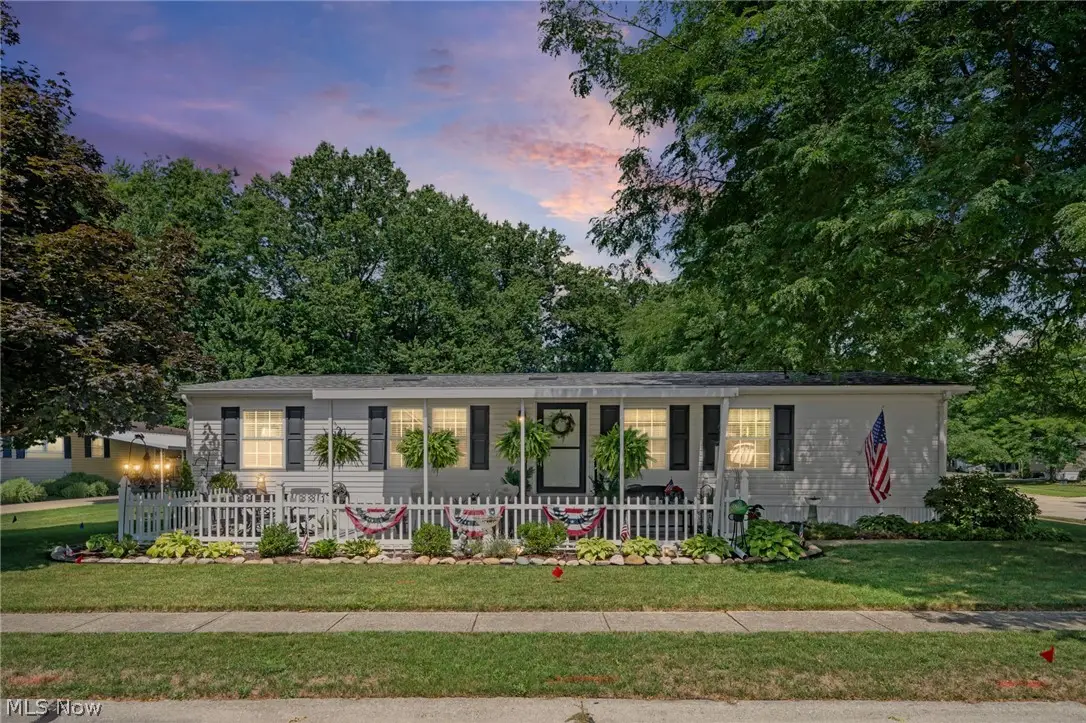 61 Periwinkle Drive, Olmsted, OH 44138 - #1
