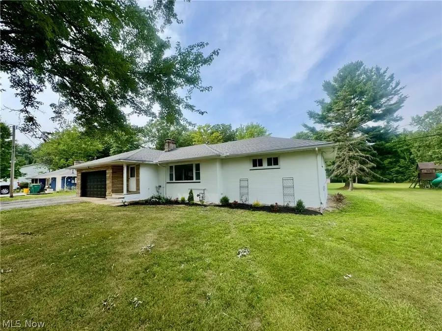 8839 Billings Road, Kirtland, OH 44094 - #2