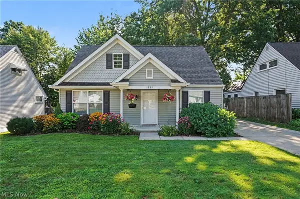 1881 Hanover Street, Cuyahoga Falls, OH 44221