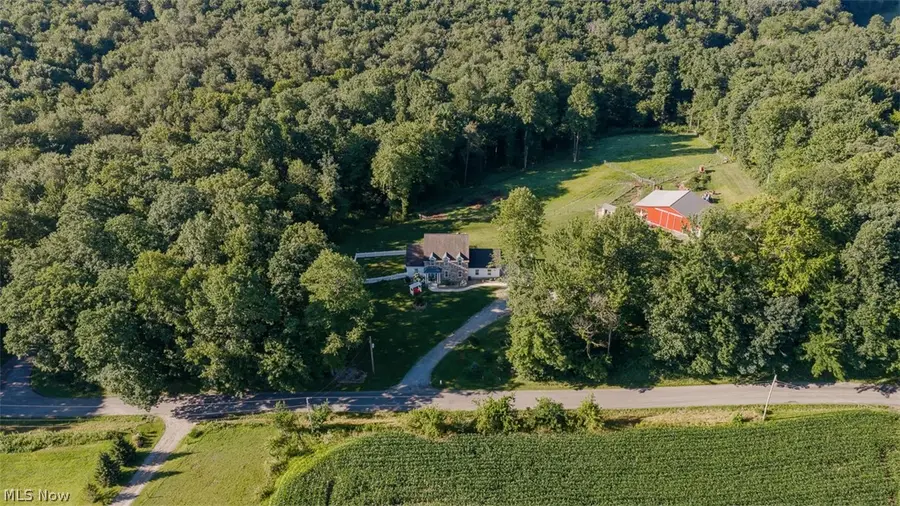 25601 Ridge Road, East Rochester, OH 44625 - #2