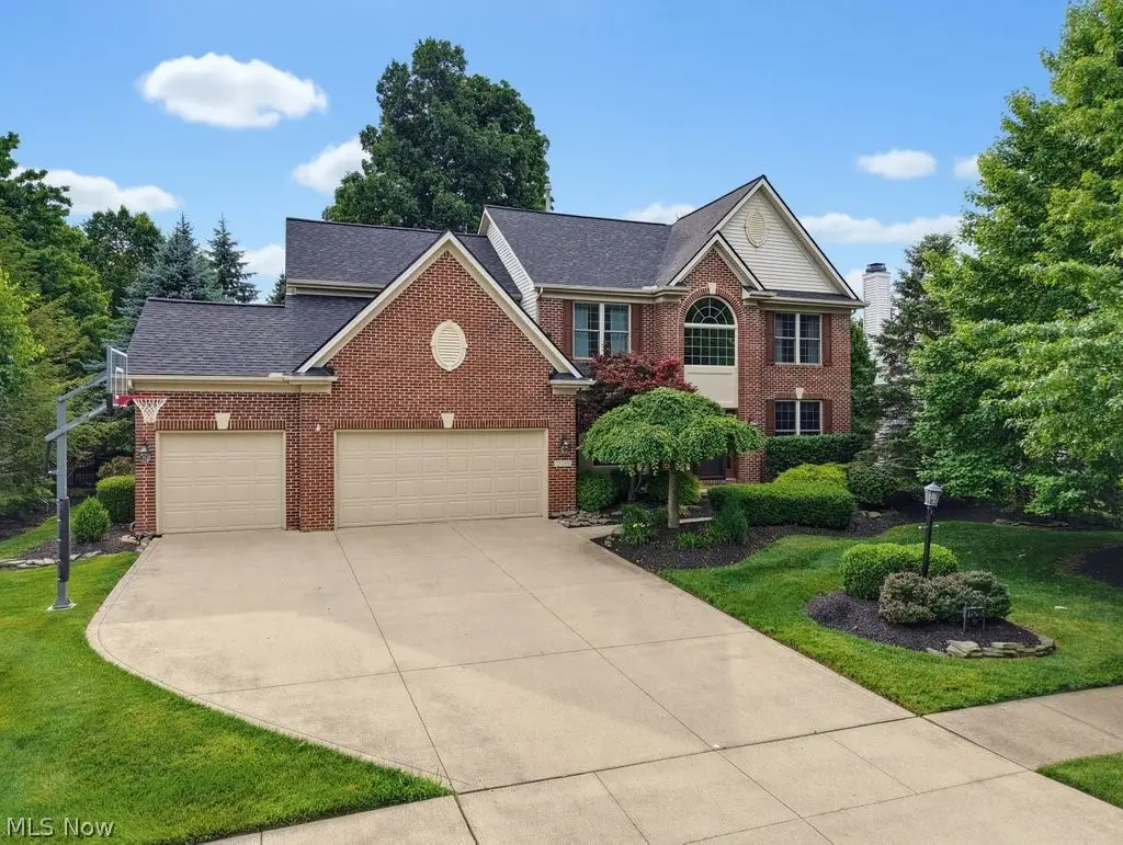 15295 Old Oak Drive, Strongsville, OH 44149 - #1