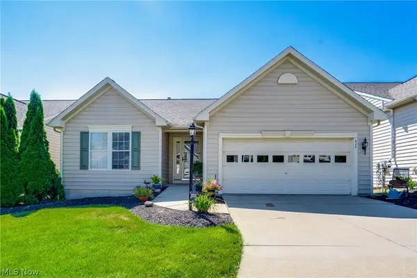 824 Willow Creek Drive, Akron, OH 44333