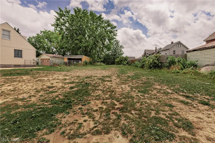 14816 Lotus Drive, Cleveland, OH 44128 - #2