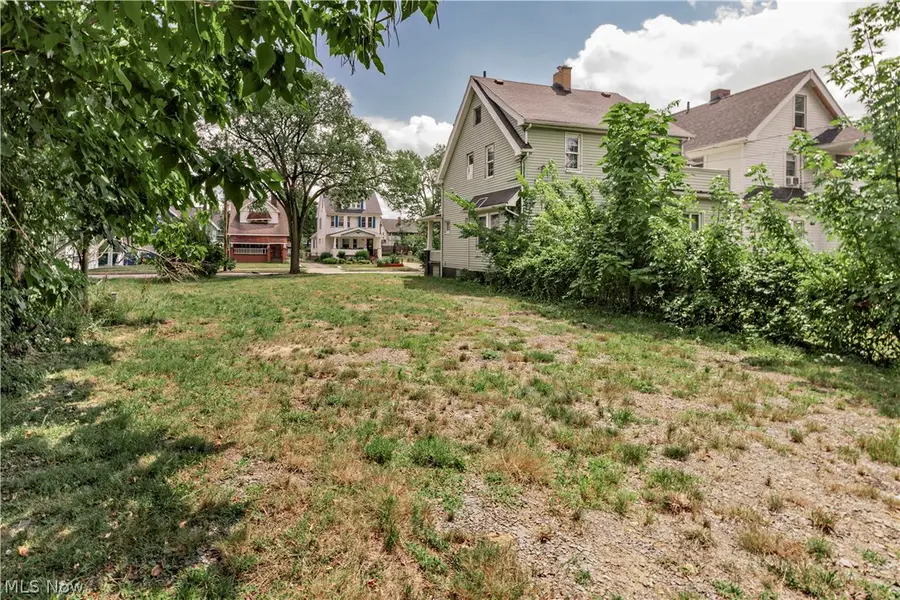 3332 E 121st Street, Cleveland, OH 44120 - #3