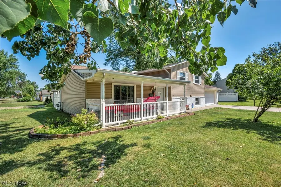 4425 Queen Anne Avenue, Lorain, OH 44052 - #3