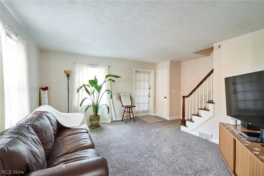 2007 31st Nw Street, Canton, OH 44709 - #3