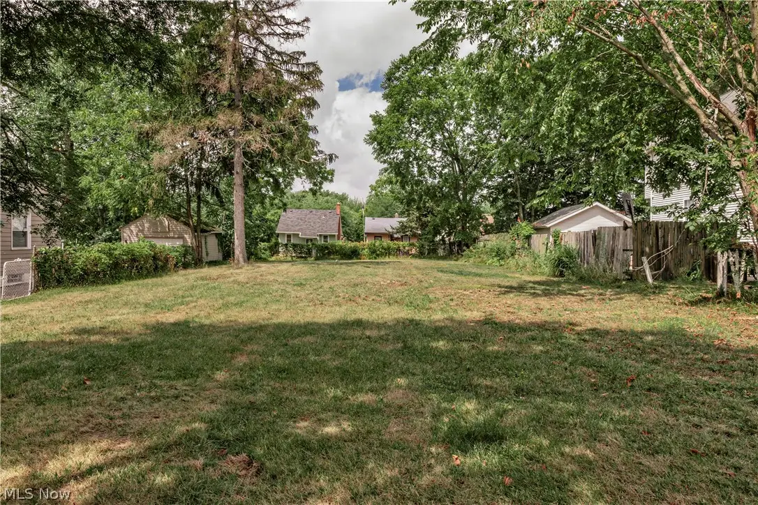 4292 E 163 Street, Cleveland, OH 44128 - #1