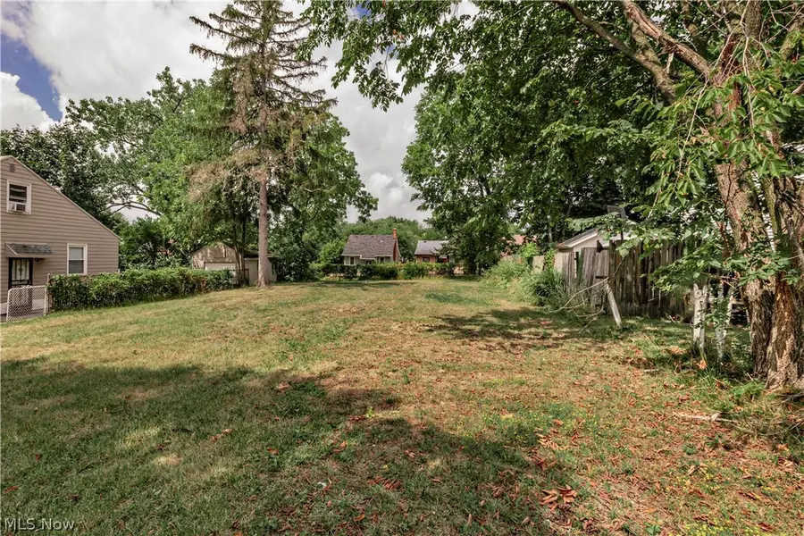 4292 E 163 Street, Cleveland, OH 44128 - #2