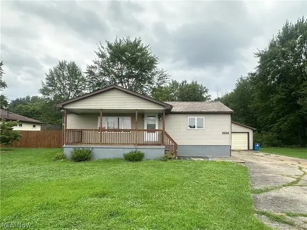 2419 Hewitt Gifford Sw Road, Lordstown, OH 44481