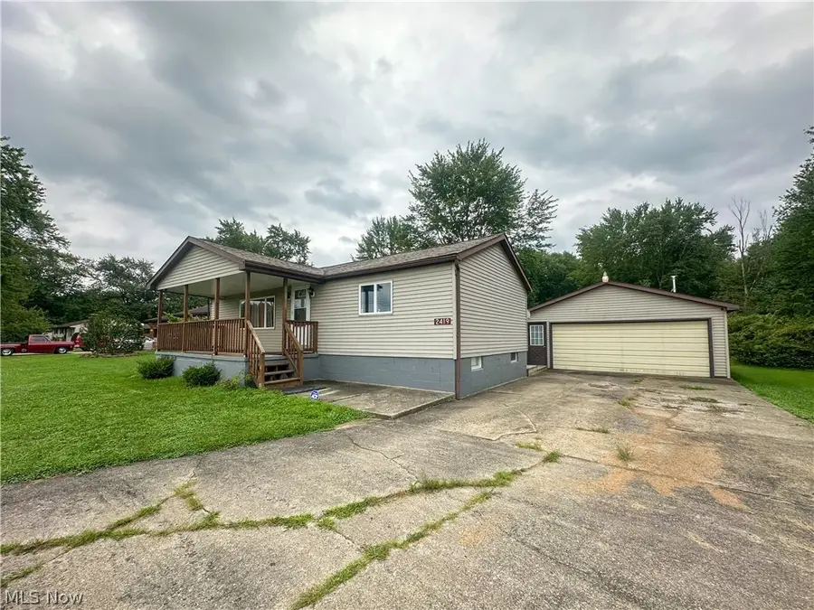 2419 Hewitt Gifford Sw Road, Lordstown, OH 44481 - #2