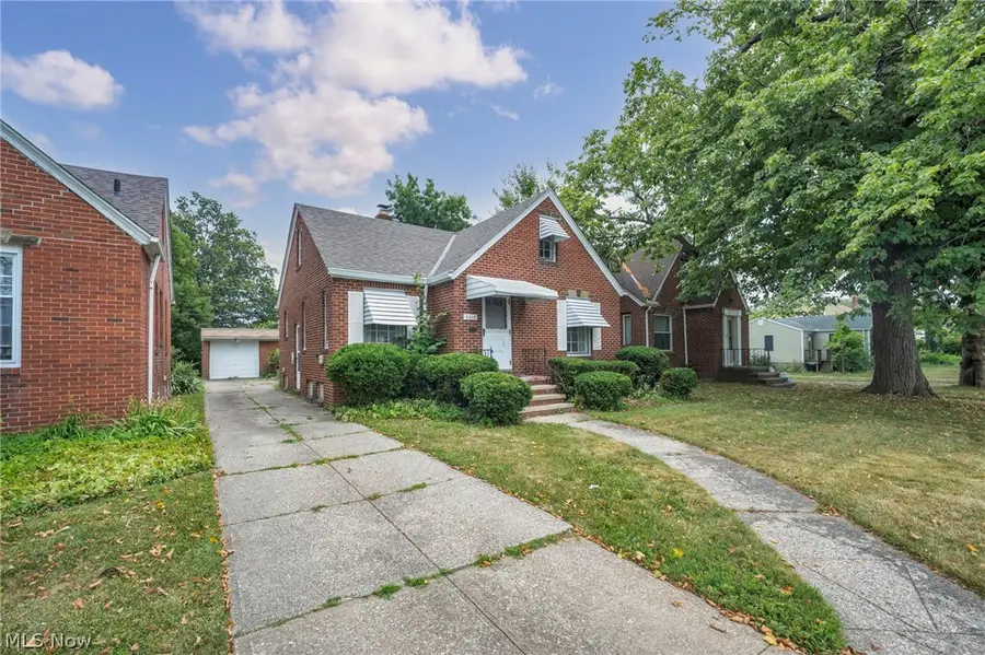 4215 W 143rd, Cleveland, OH 44135 - #3