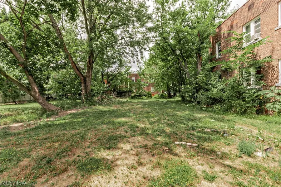 884 E 144th Street, Cleveland, OH 44110 - #2