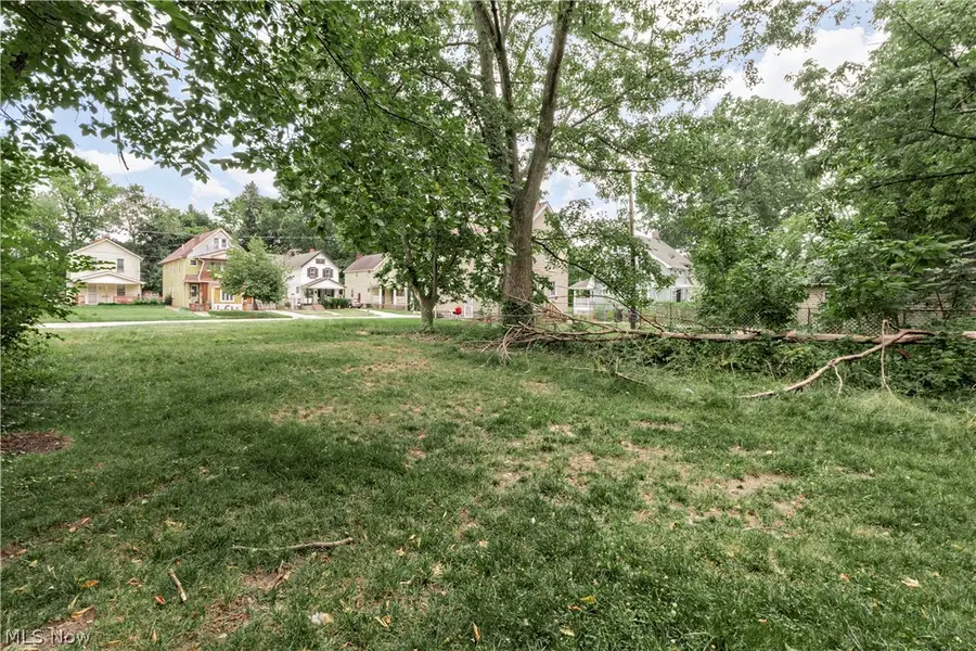 884 E 144th Street, Cleveland, OH 44110 - #3