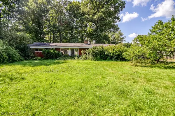 8575 Herrick Drive, Chesterland, OH 44026