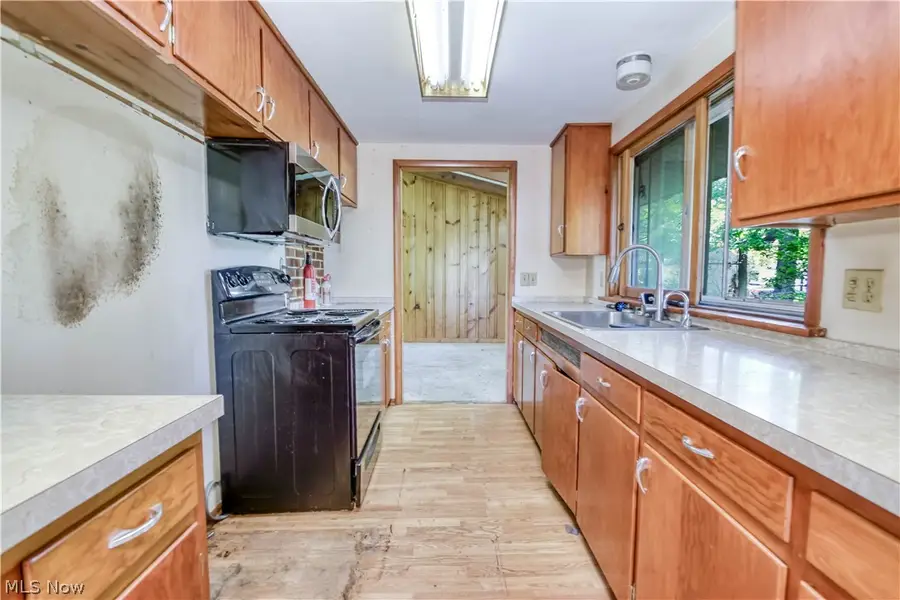8575 Herrick Drive, Chesterland, OH 44026 - #3